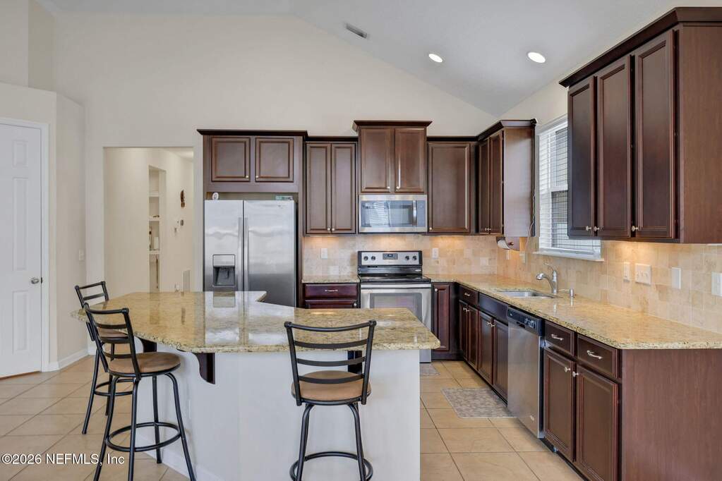 4 Bedroom Single Family Home/House's Image 7