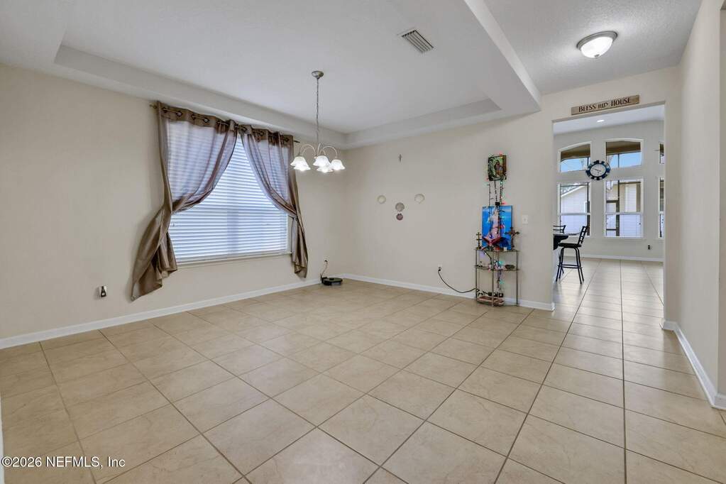 4 Bedroom Single Family Home/House's Image 14