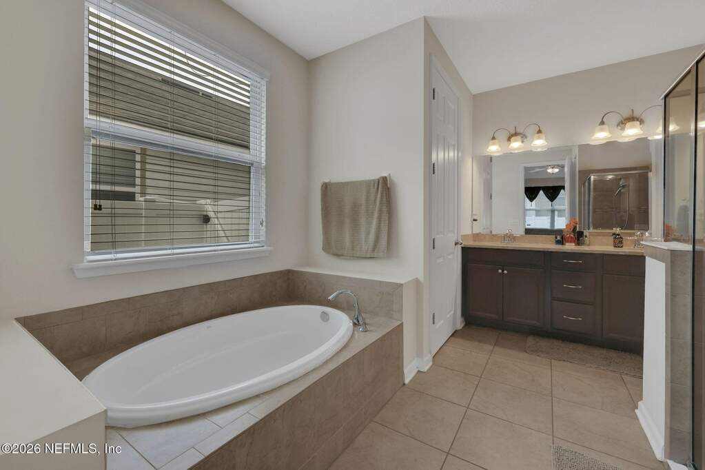 4 Bedroom Single Family Home/House's Image 17