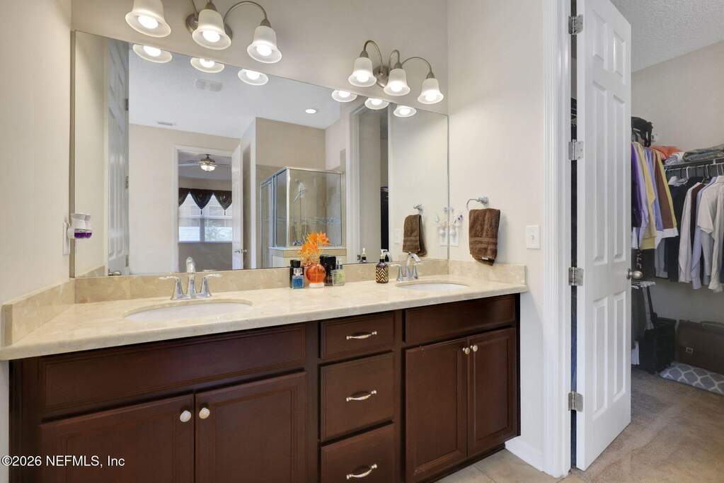 4 Bedroom Single Family Home/House's Image 20
