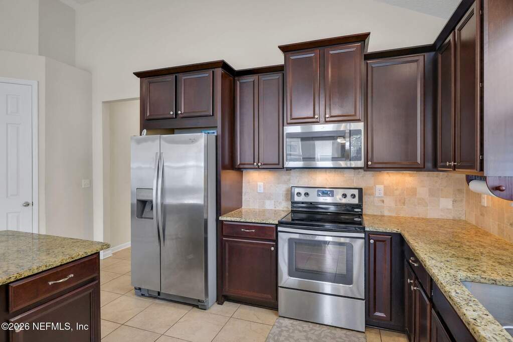 4 Bedroom Single Family Home/House's Image 3