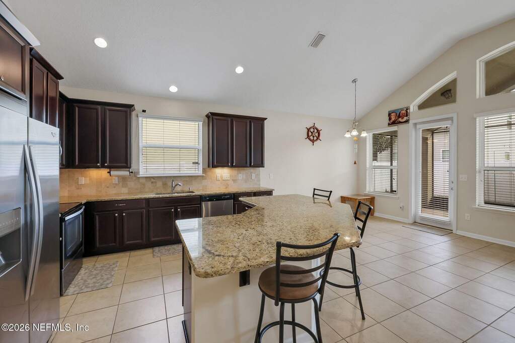 4 Bedroom Single Family Home/House's Image 5