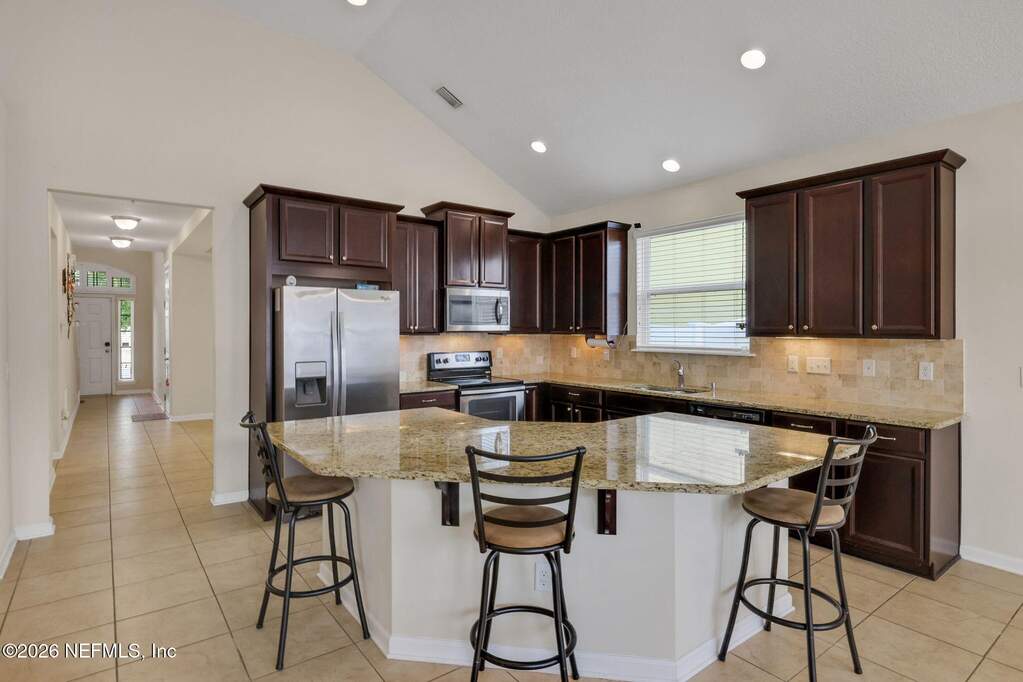 4 Bedroom Single Family Home/House's Image 6