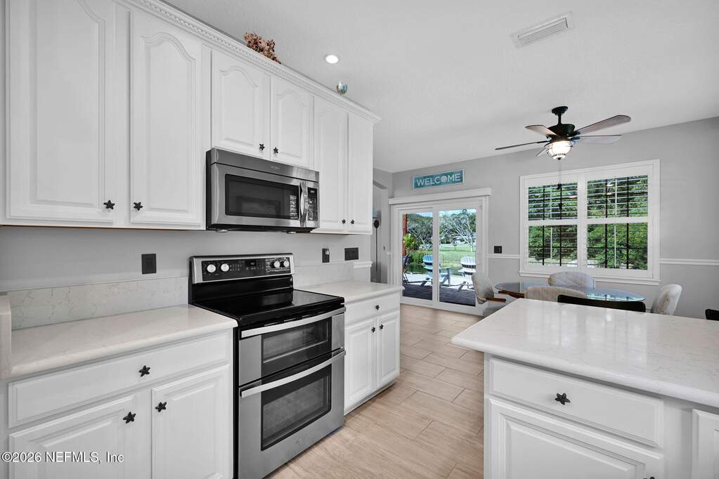 3 Bedroom Single Family Home/House's Image 32