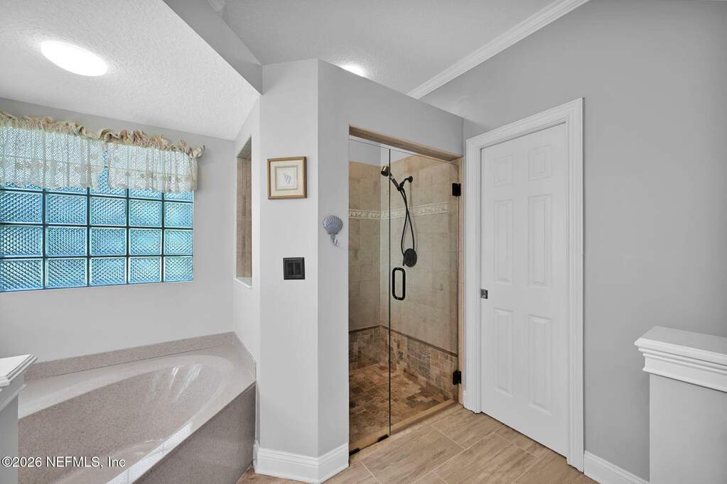 3 Bedroom Single Family Home/House's Image 38