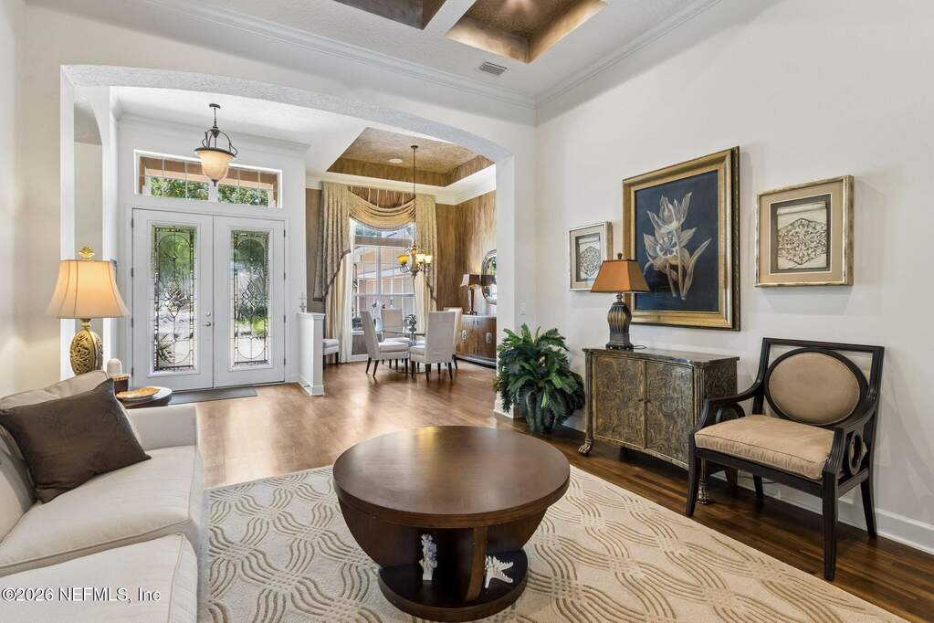 4 Bedroom Single Family Home/House's Image 4