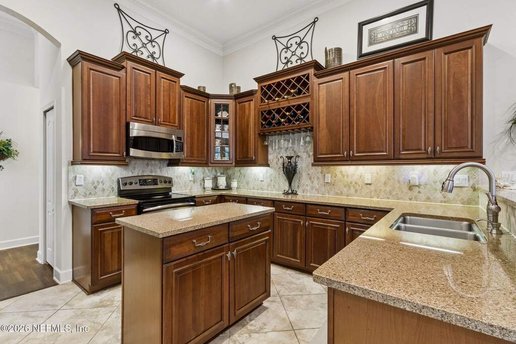 4 Bedroom Single Family Home/House's Image 6