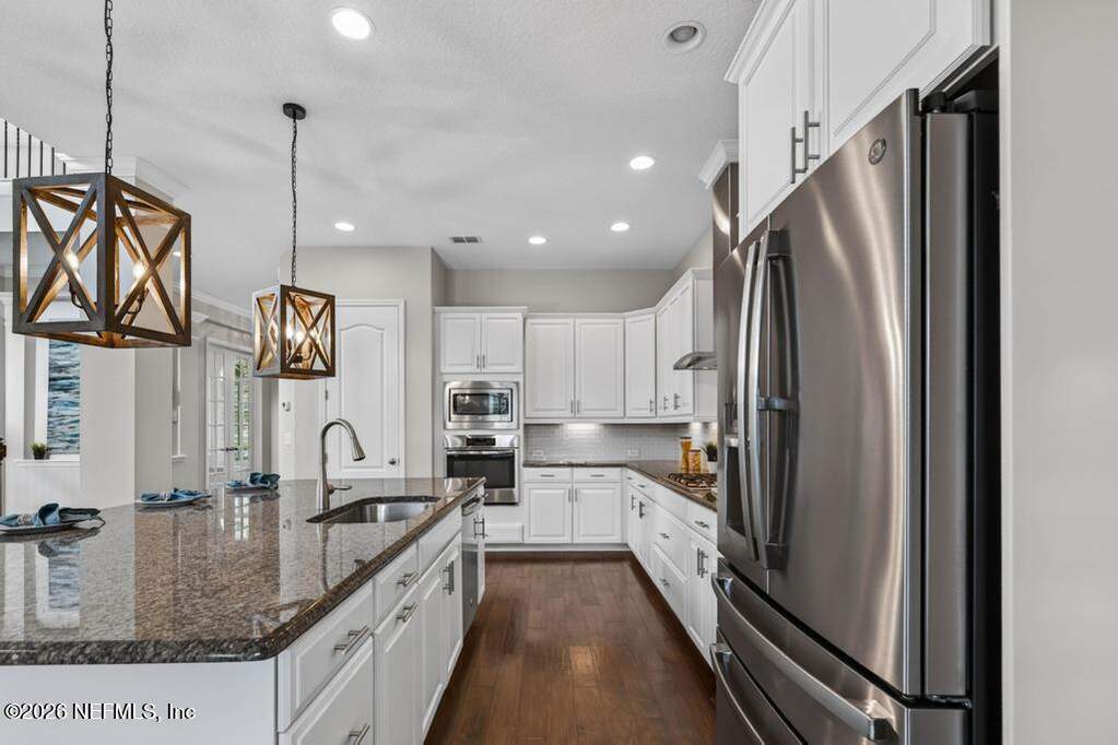 4 Bedroom Single Family Home/House's Image 27