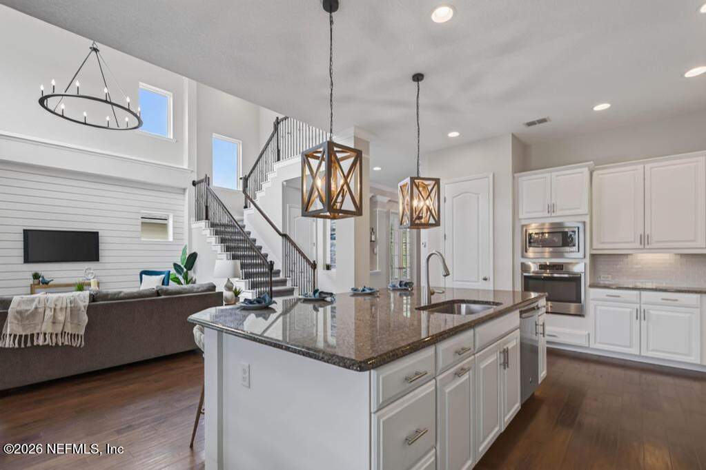 4 Bedroom Single Family Home/House's Image 28
