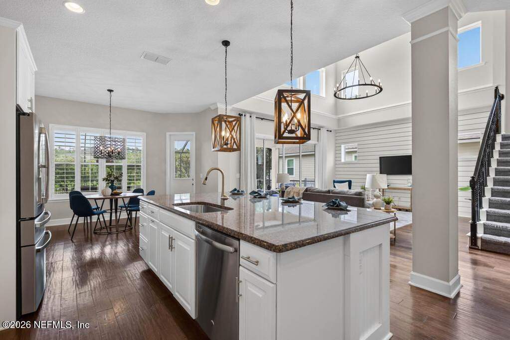 4 Bedroom Single Family Home/House's Image 32