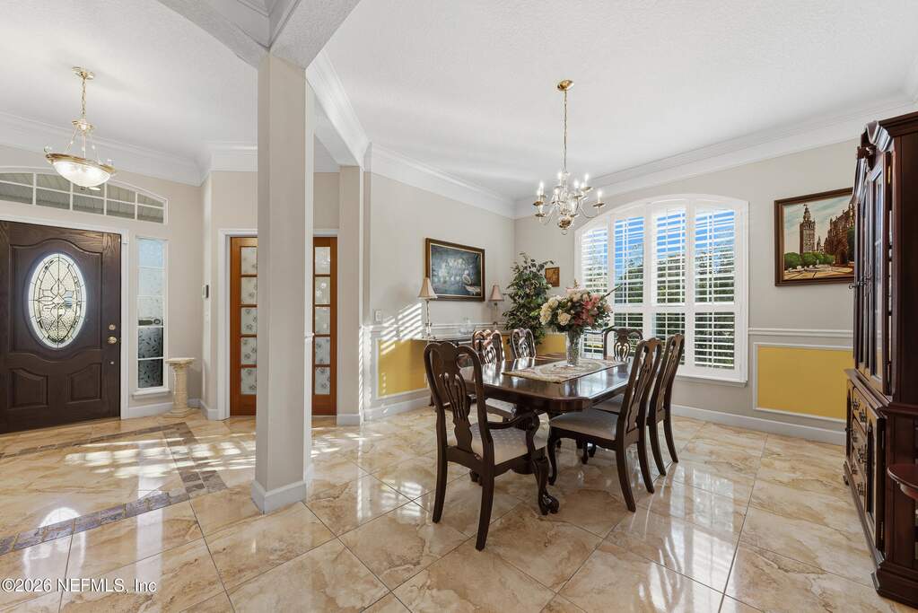 4 Bedroom Single Family Home/House's Image 9
