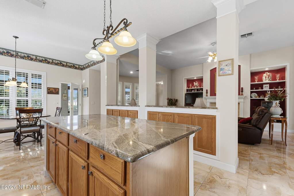4 Bedroom Single Family Home/House's Image 13