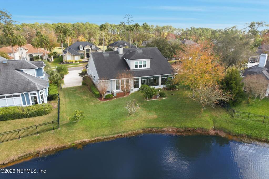 4 Bedroom Single Family Home/House's Image 38