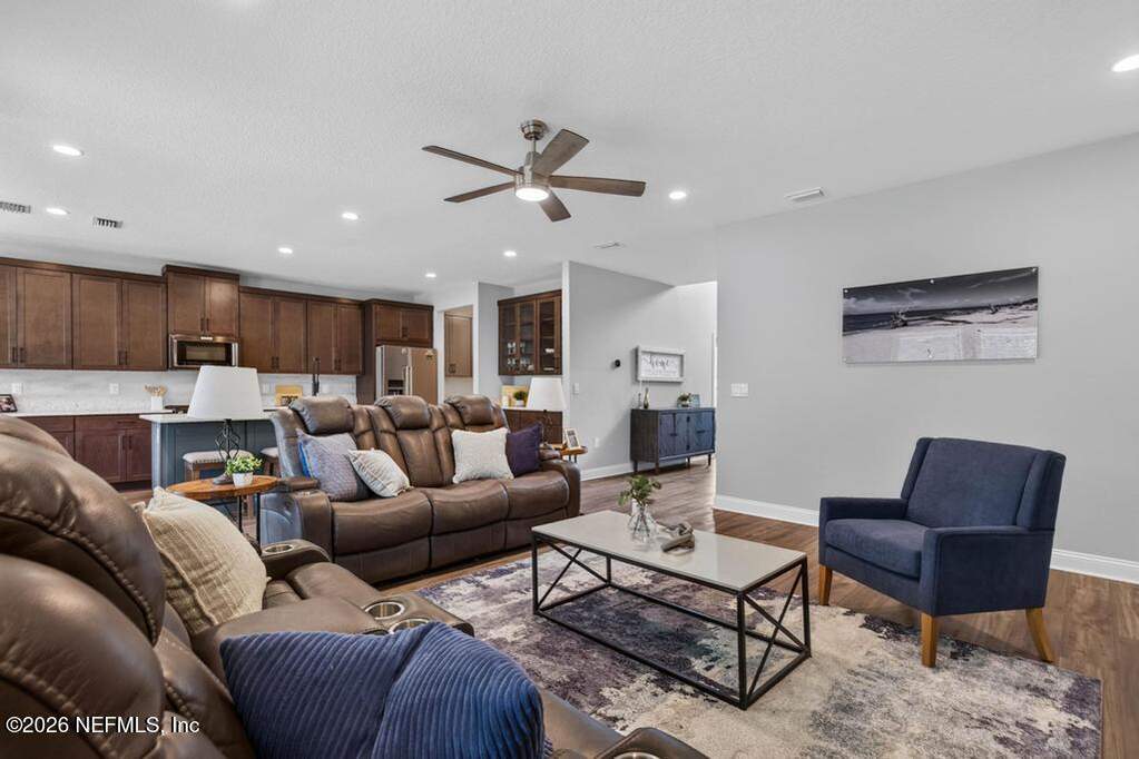 5 Bedroom Single Family Home/House's Image 31
