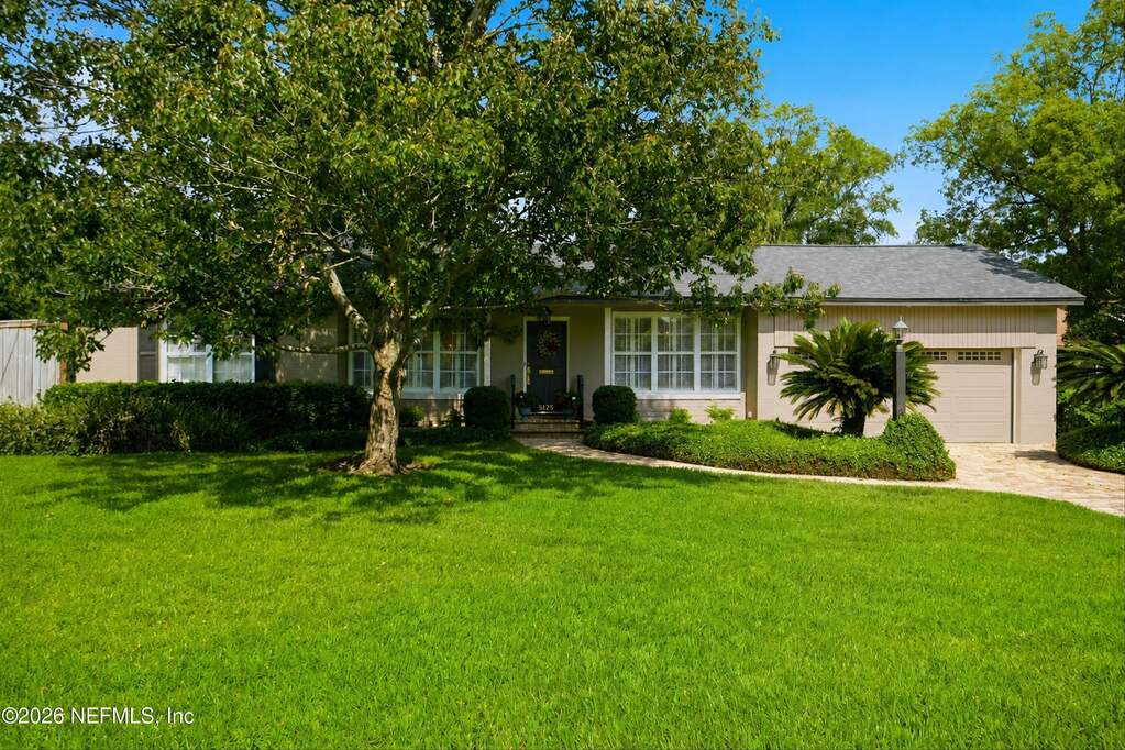 3 Bedroom Single Family Home/House's Image 28