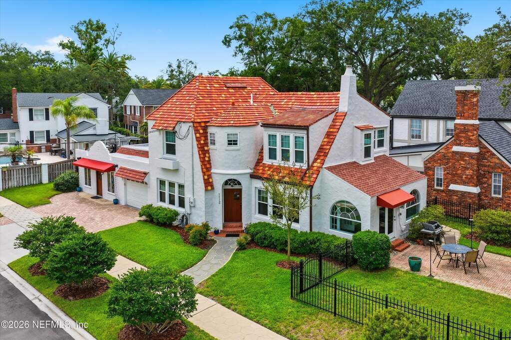4 Bedroom Single Family Home/House's Image 42
