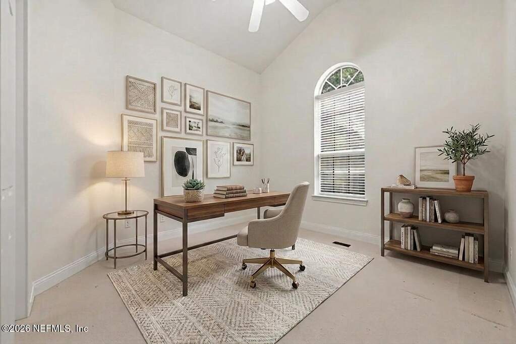 6 Bedroom Single Family Home/House's Image 12