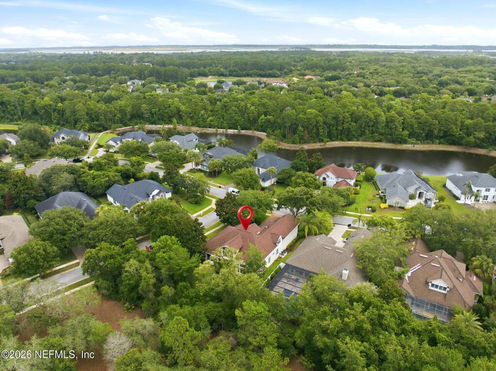 6 Bedroom Single Family Home/House's Image 36