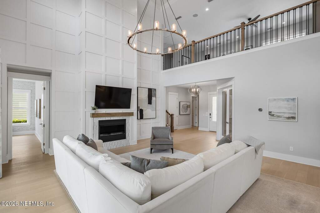 4 Bedroom Single Family Home/House's Image 8