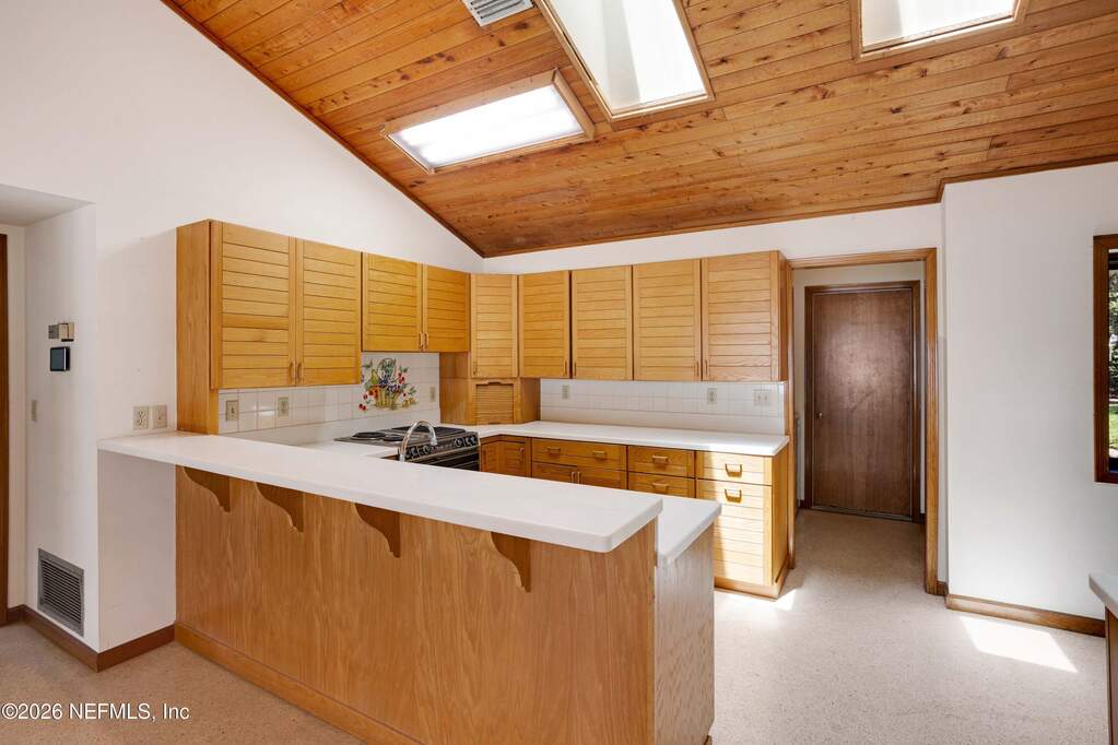 3 Bedroom Single Family Home/House's Image 11