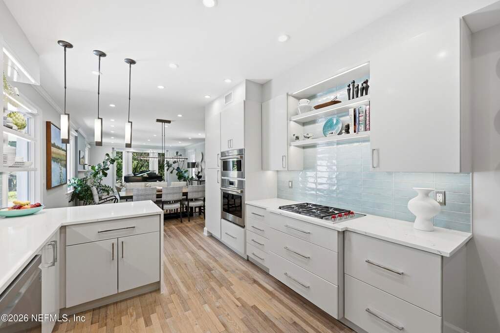 5 Bedroom Single Family Home/House's Image 9