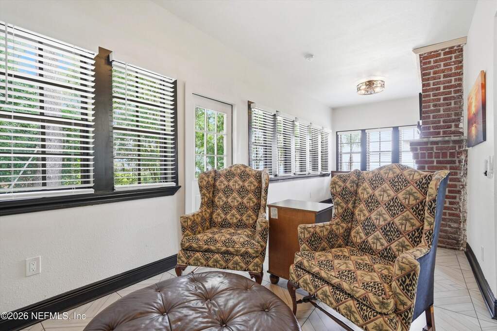 3 Bedroom Single Family Home/House's Image 7