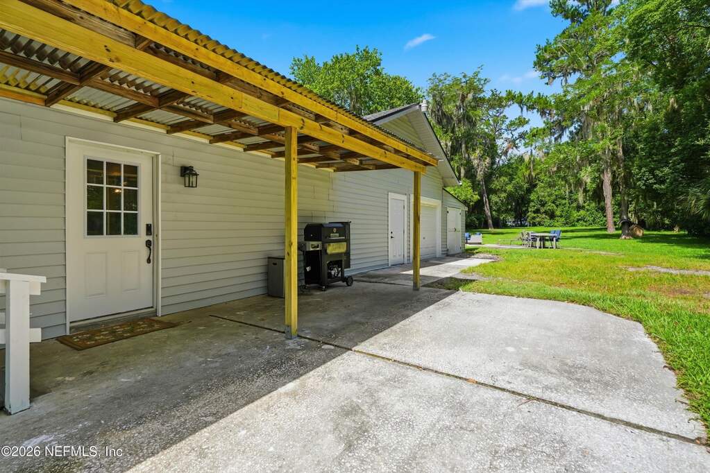 3 Bedroom Single Family Home/House's Image 27