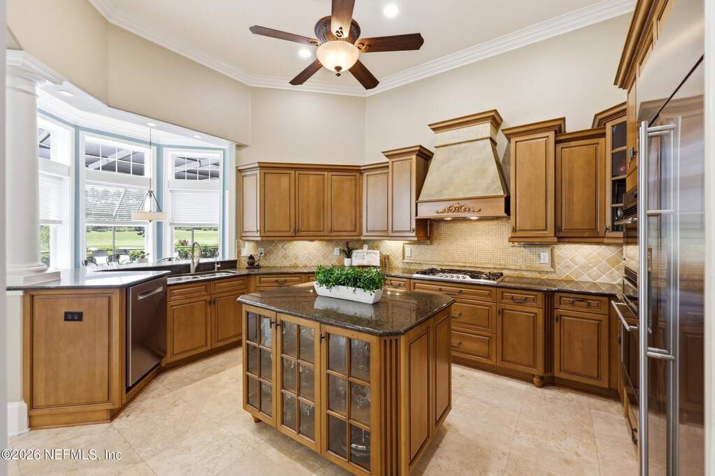 4 Bedroom Single Family Home/House's Image 11