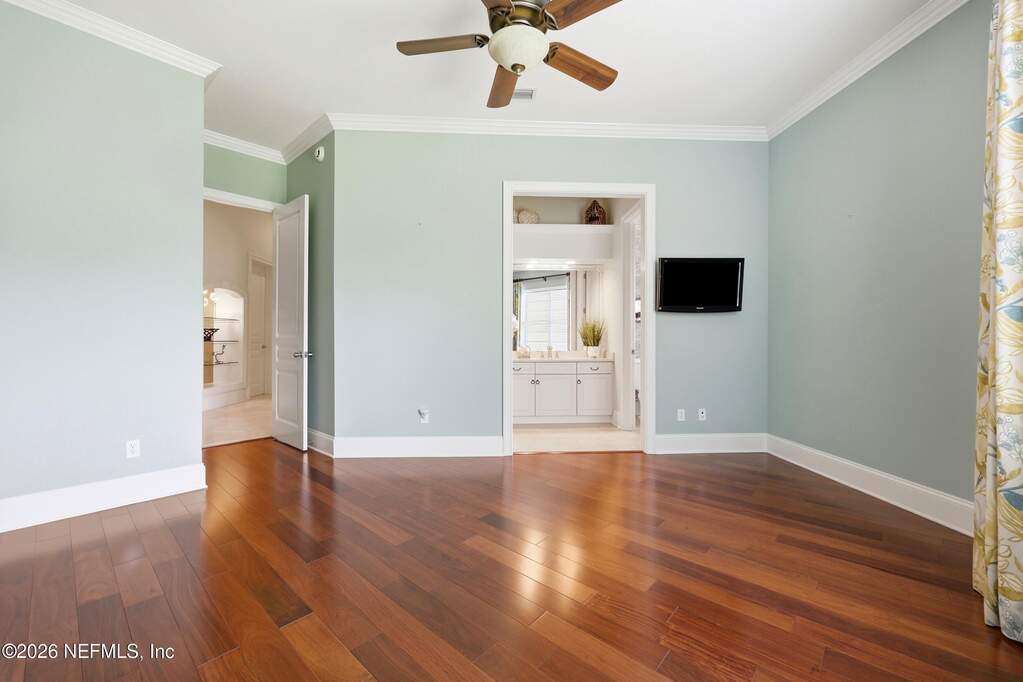 4 Bedroom Single Family Home/House's Image 36