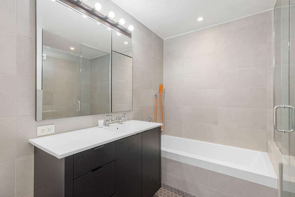 2 Bedroom Apartment/Flat's Image 3
