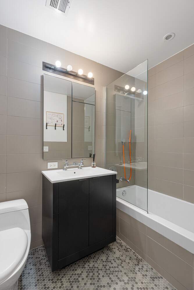 2 Bedroom Apartment/Flat's Image 5