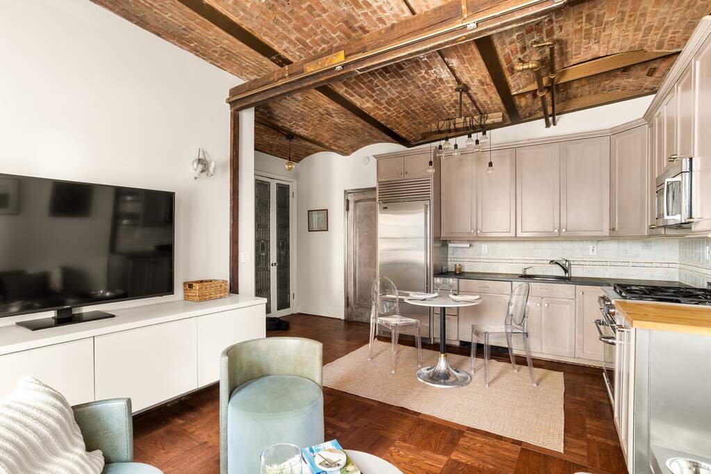 1 Bedroom Apartment/Flat's Image 5