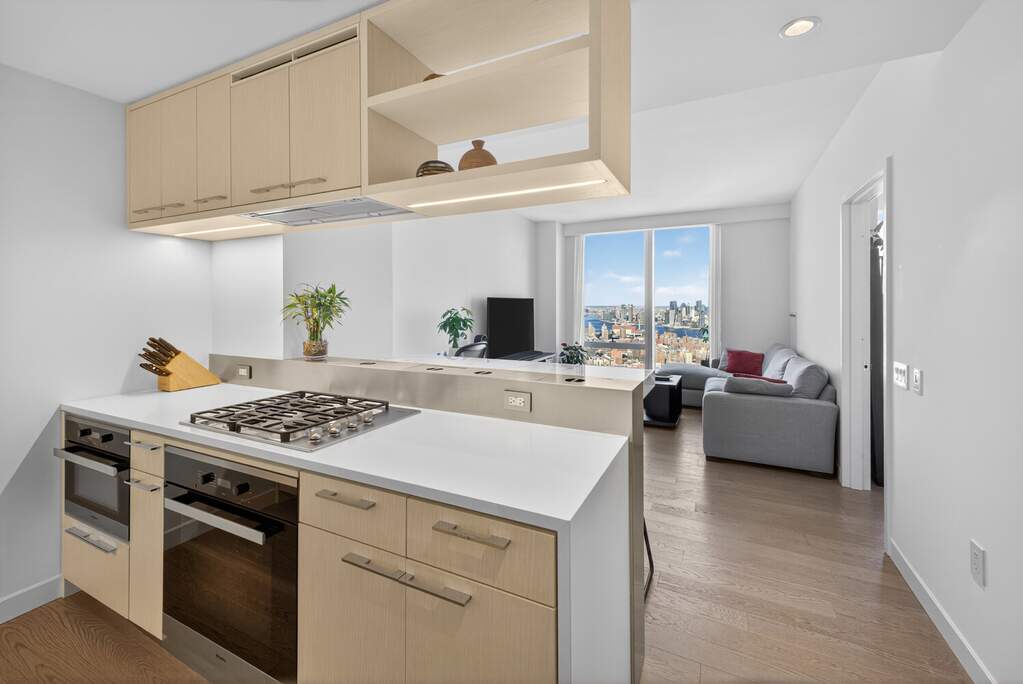 1 Bedroom Apartment/Flat's Image 3