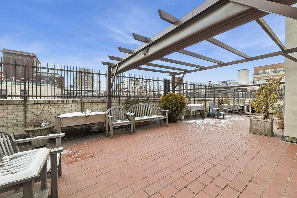 3 Bedroom Apartment/Flat's Image 11