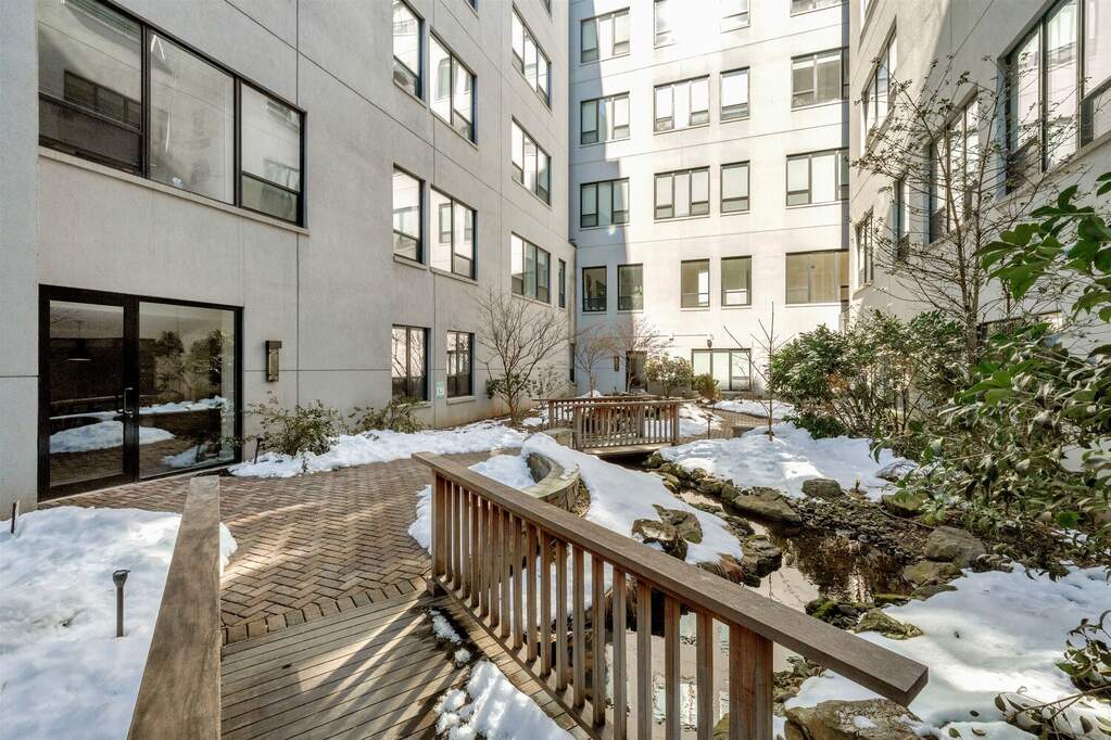 2 Bedroom Apartment/Flat's Image 16