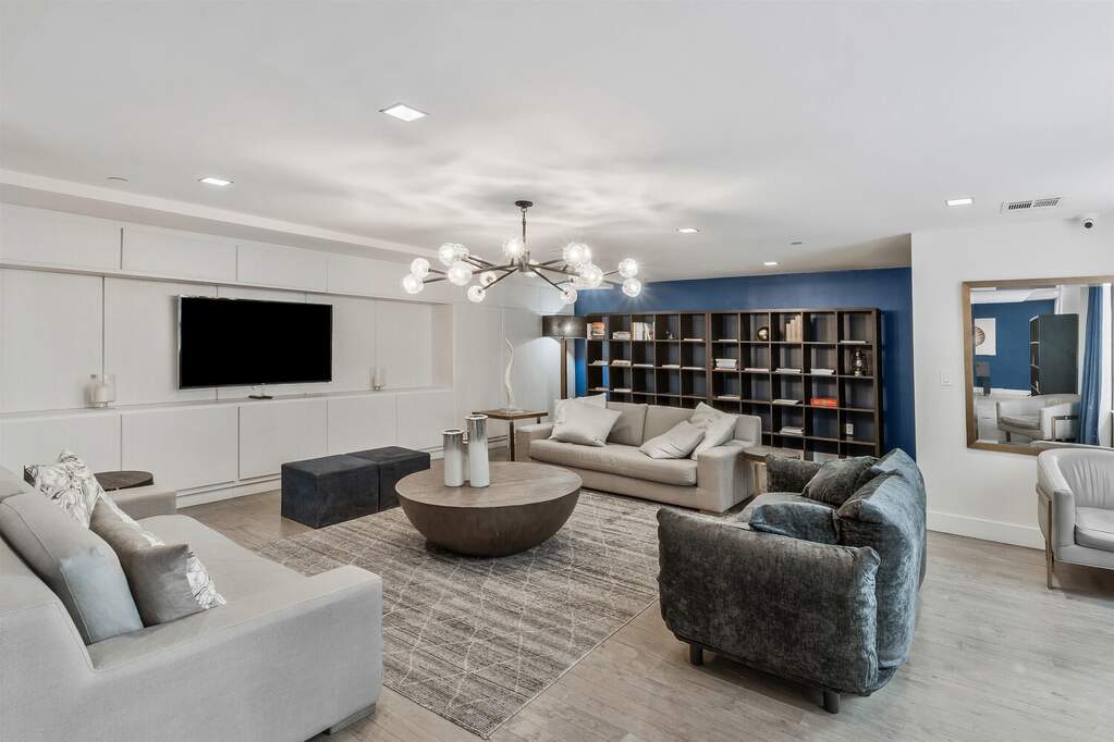 2 Bedroom Apartment/Flat's Image 19
