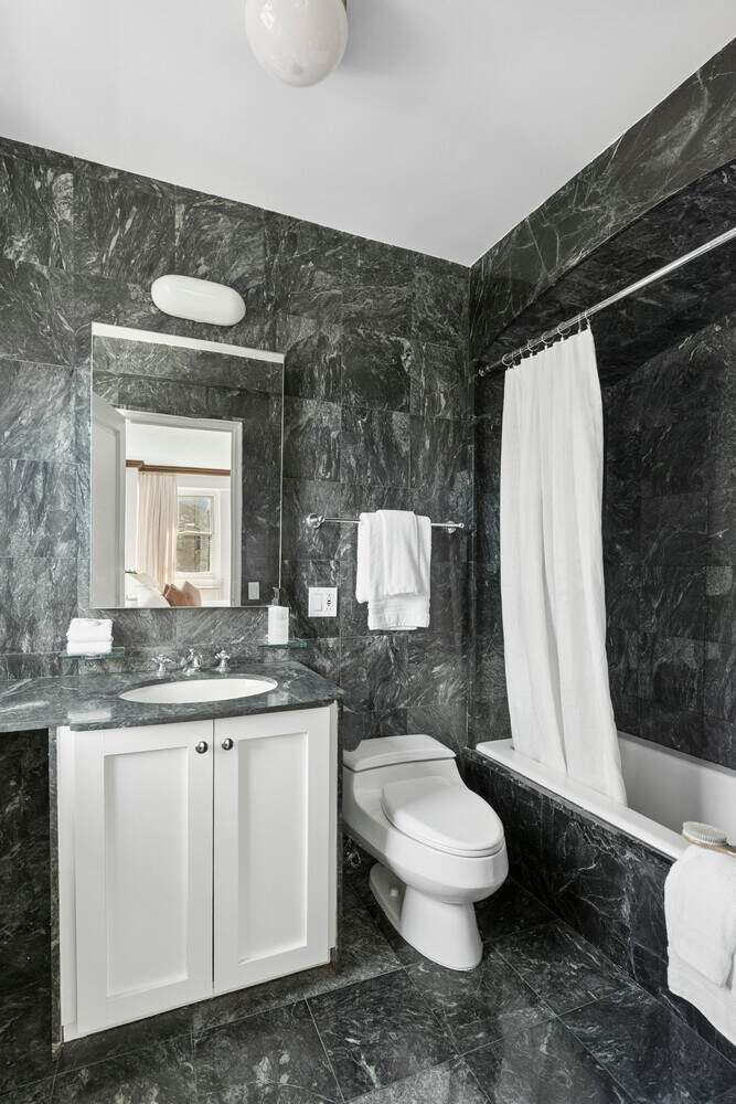 3 Bedroom Apartment/Flat's Image 11