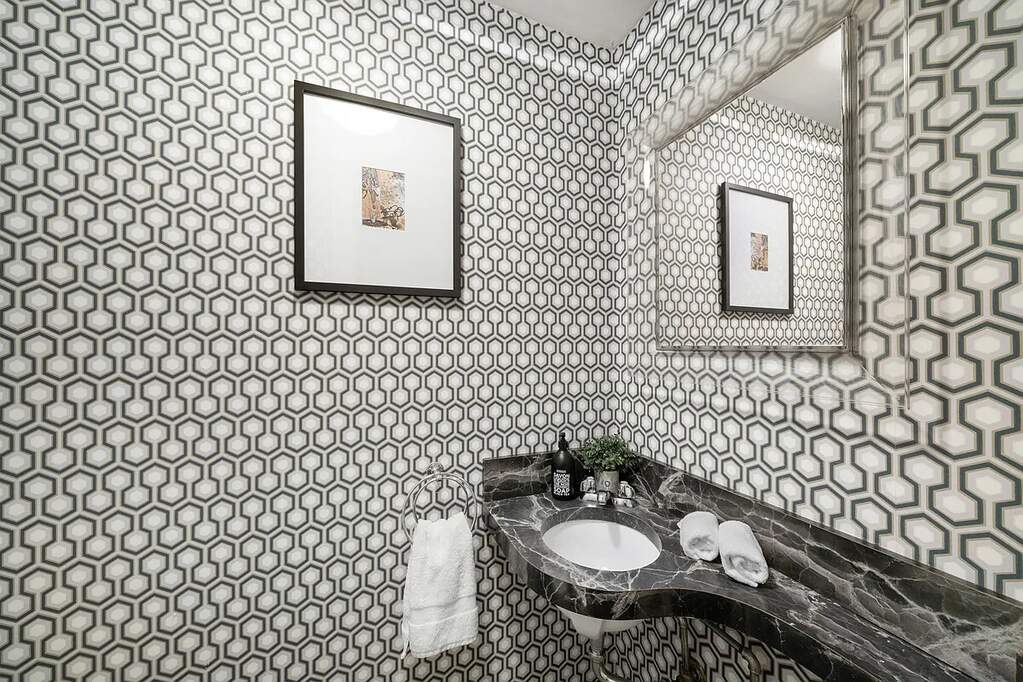 8 Bedroom Villa/Townhouse's Image 18