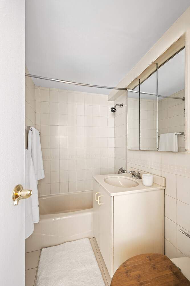 2 Bedroom Apartment/Flat's Image 5
