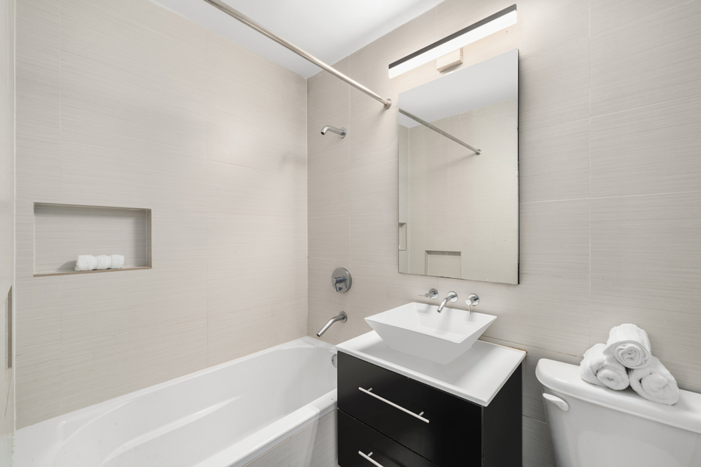 2 Bedroom Apartment/Flat's Image 4