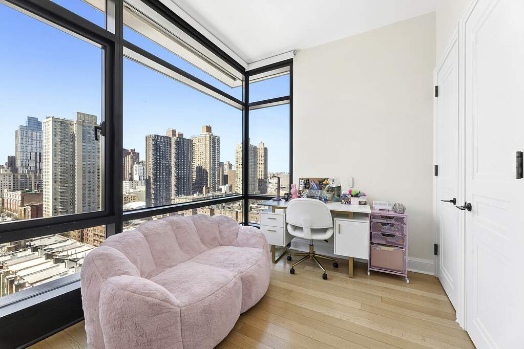 4 Bedroom Apartment/Flat's Image 14
