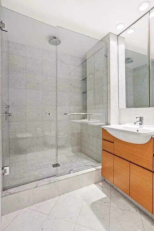 3 Bedroom Apartment/Flat's Image 8