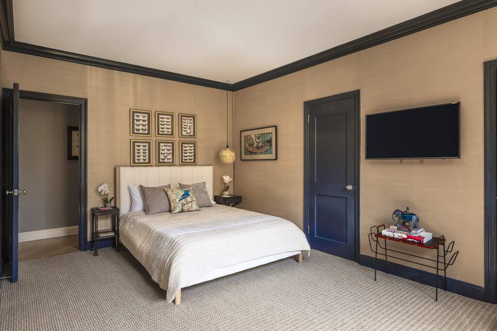 2 Bedroom Multi Unit's Image 11