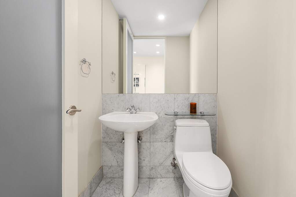 2 Bedroom Apartment/Flat's Image 3