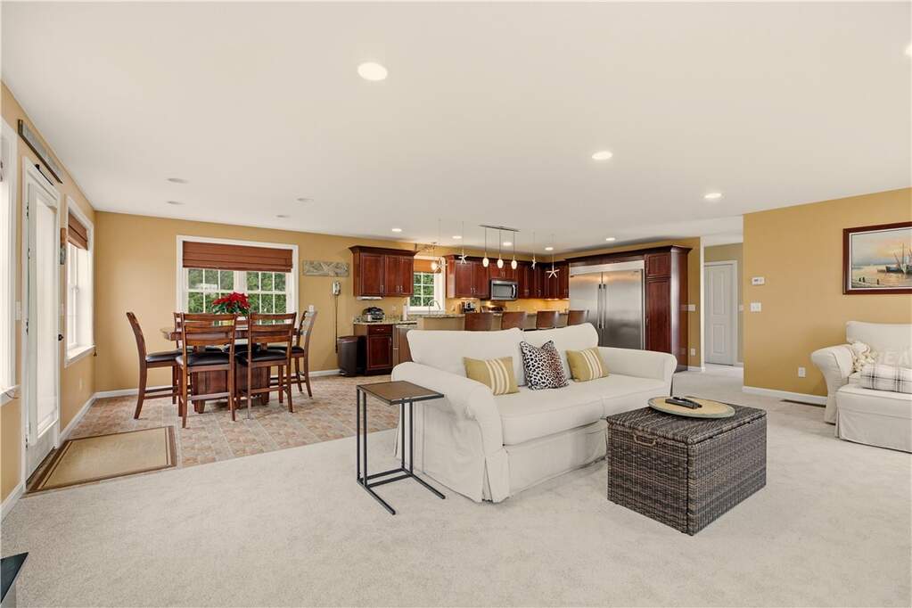 3 Bedroom Single Family Home/House's Image 7