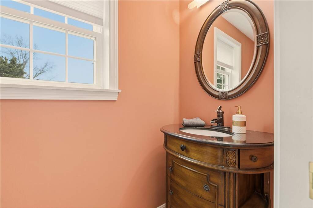 3 Bedroom Single Family Home/House's Image 16