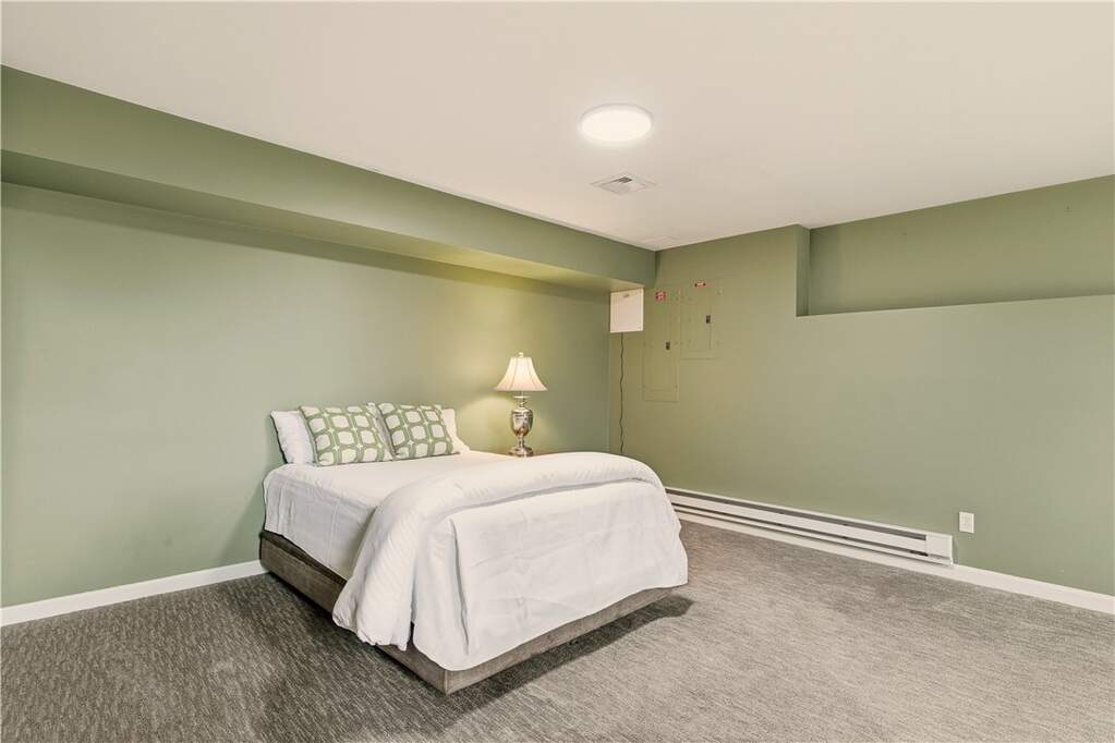3 Bedroom Single Family Home/House's Image 35