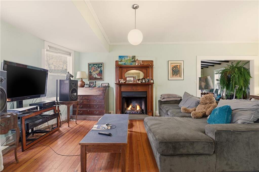 3 Bedroom Single Family Home/House's Image 8
