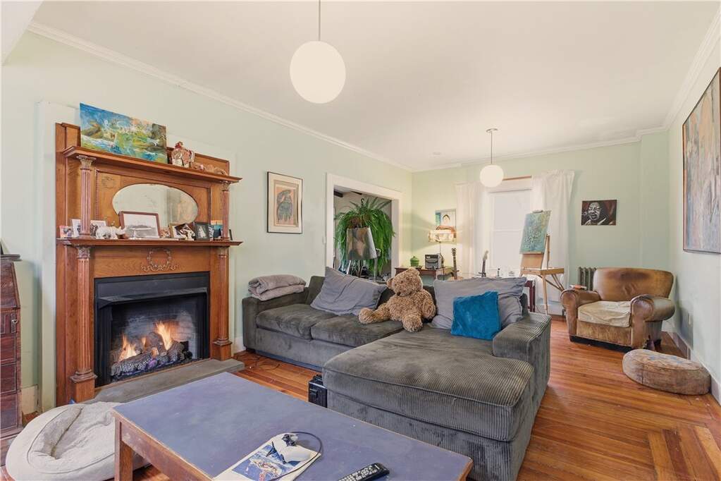 3 Bedroom Single Family Home/House's Image 9