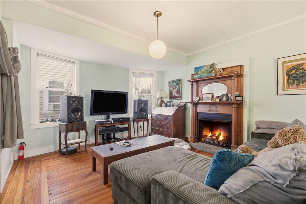 3 Bedroom Single Family Home/House's Image 10